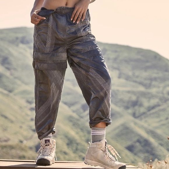 FP Movement Gray Forest Floor Combo Trailhead Convertible Pants- NWOT - Picture 3 of 15